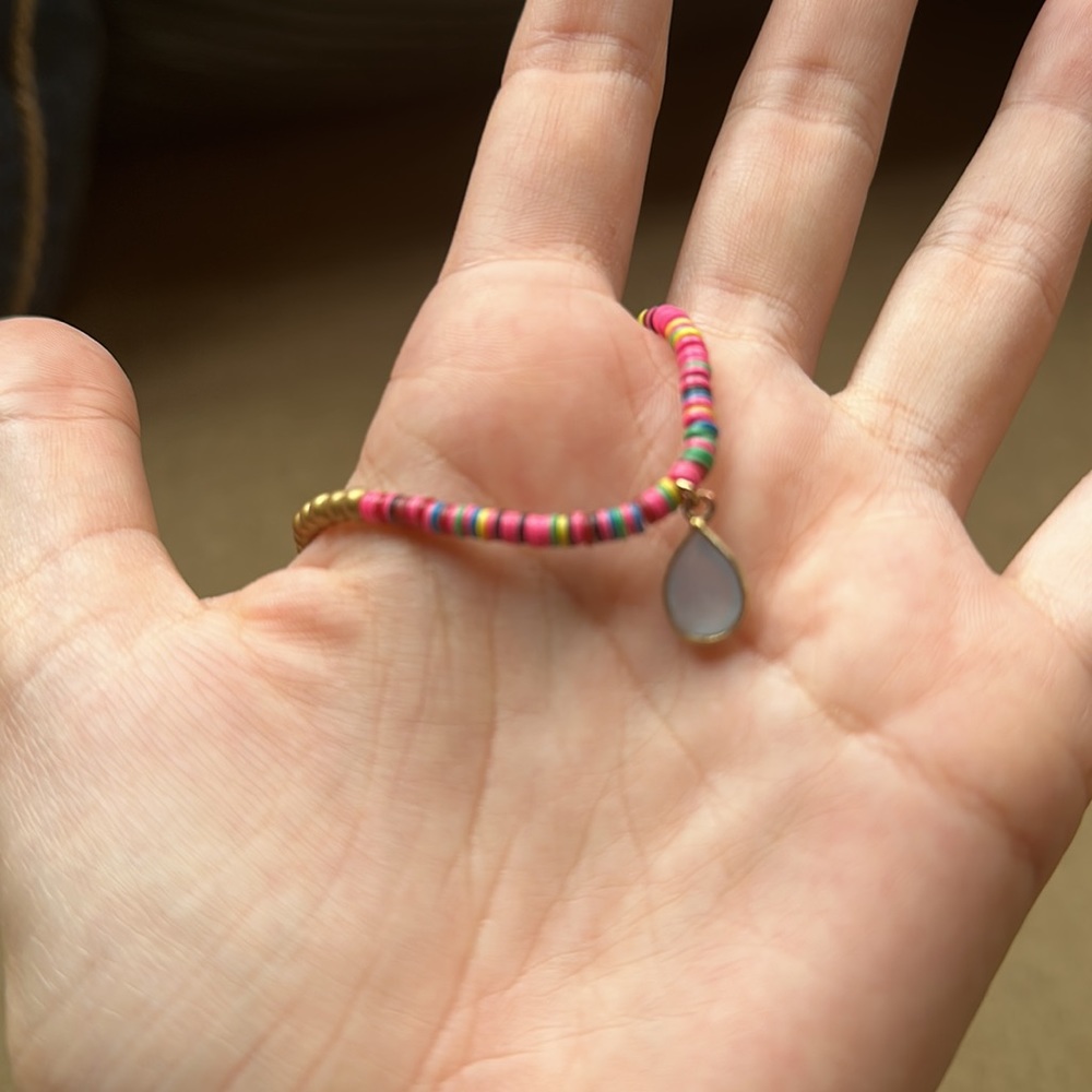 Emily Joubert Pink and Gold Beaded Teardrop Bracelet 💕